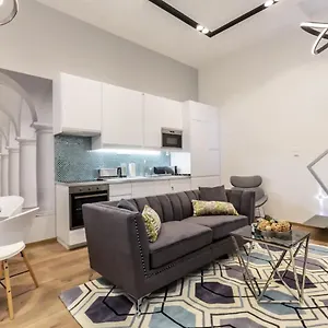 Premium By Hi5-king Street's Luxury Budapest
