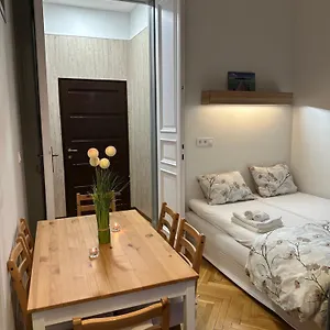  Apartment Saffron Center Panorama Balcony