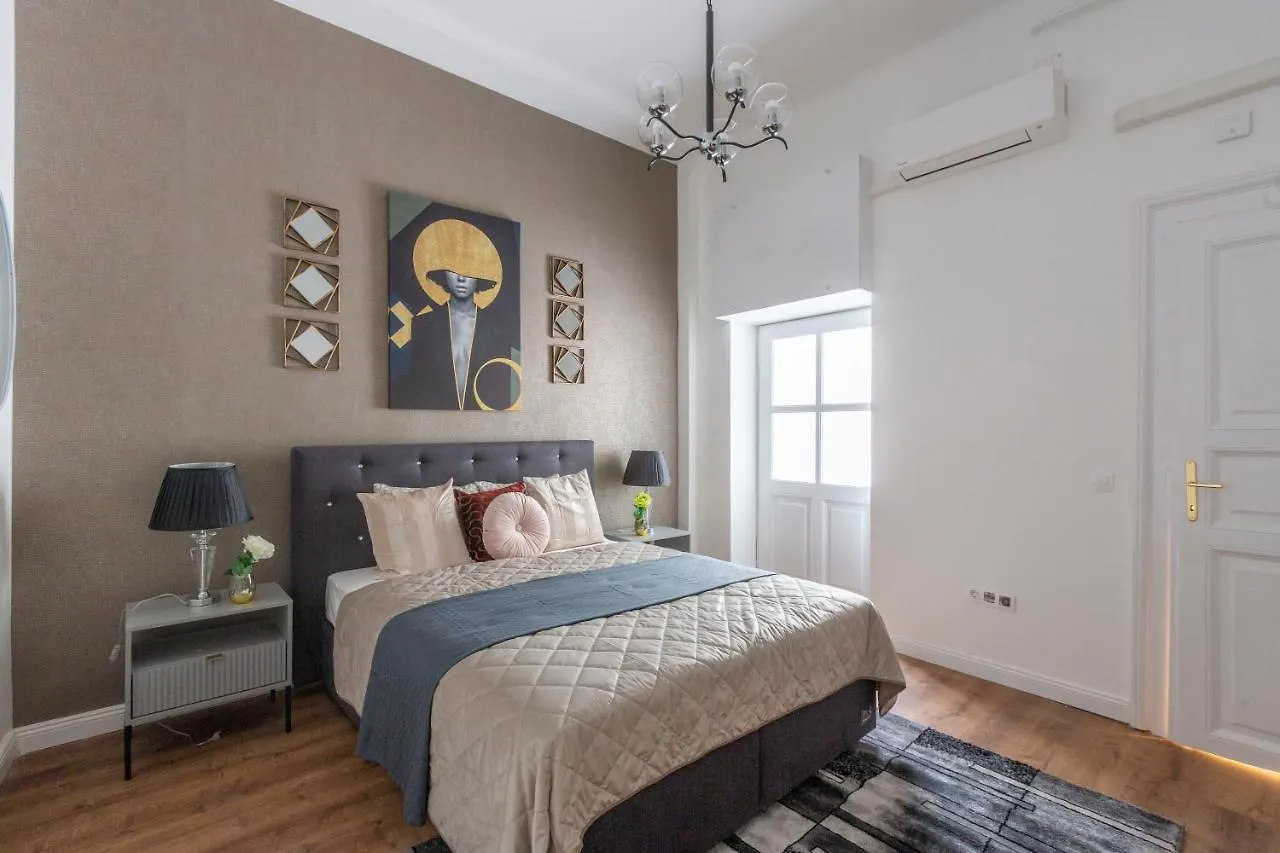 Apartment Luxurious Art Deco Residence In The Heart Of Budapest Hungary