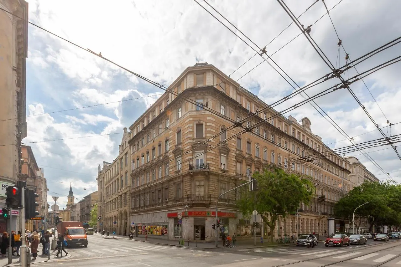 Luxurious Art Deco Residence In The Heart Of Budapest Apartment